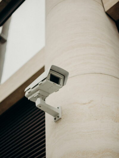 دوربین مداربسته دزدگیر و سیستم‌های امنیتی